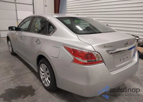 2013 Nissan Altima 2.5 S z USA, uszkodzony, nr VIN 1N4AL3AP3DN546640